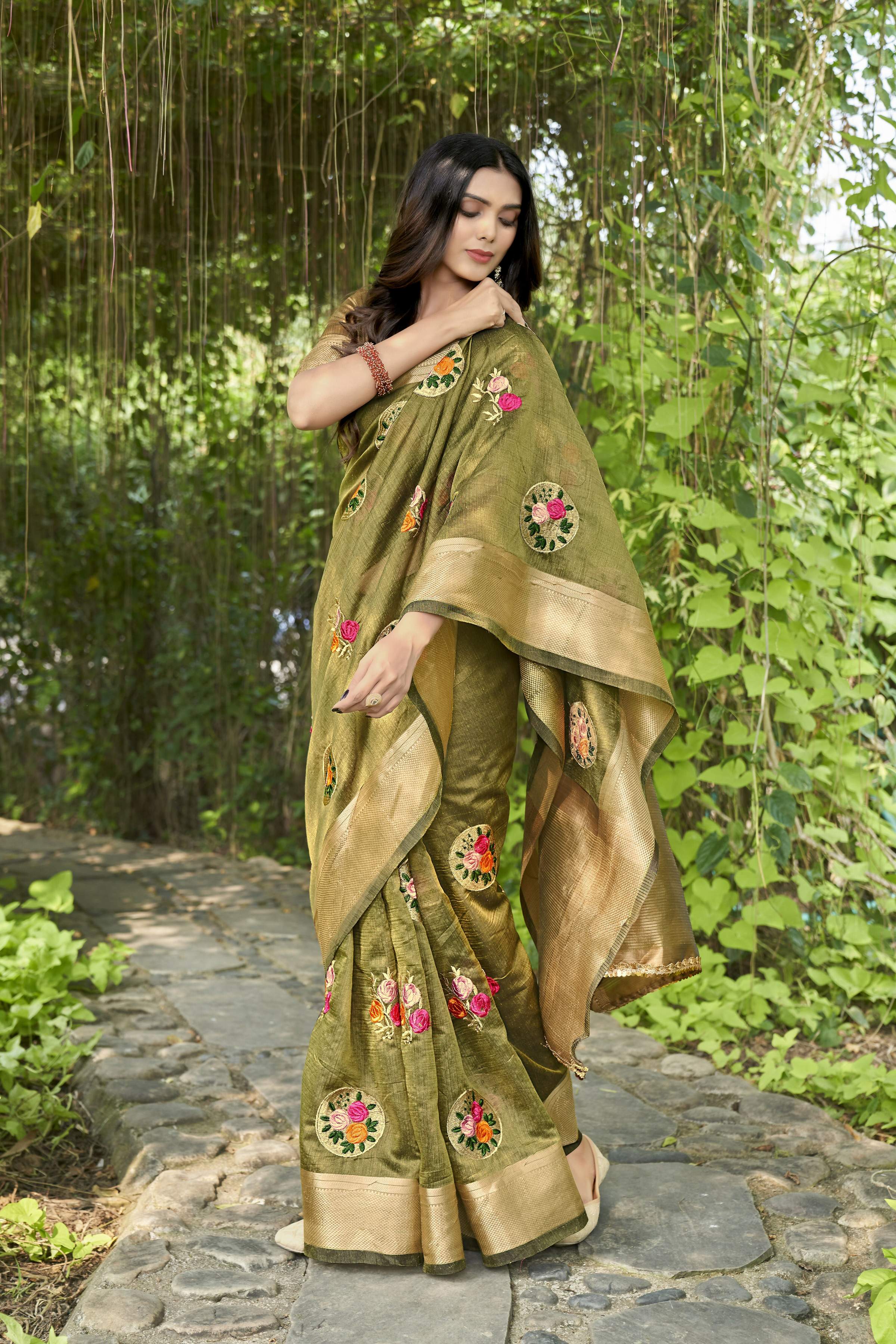Vamsee Nikita Green Cotton  Saree
