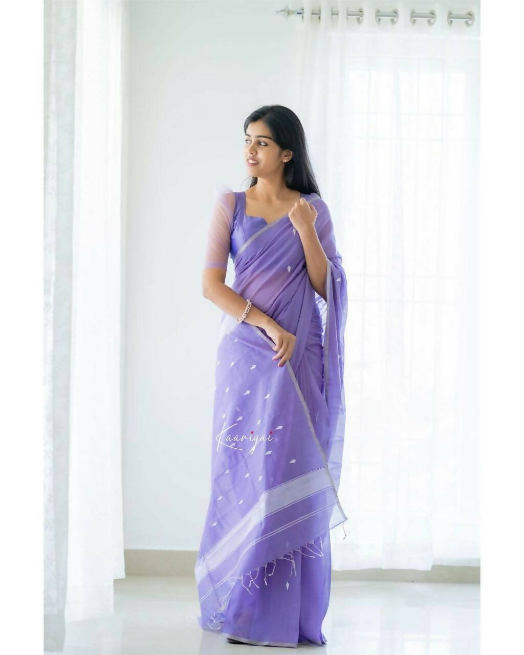 DEIANA'S Beautiful Designer Golden zari Soft Cotton Saree - Lavender
