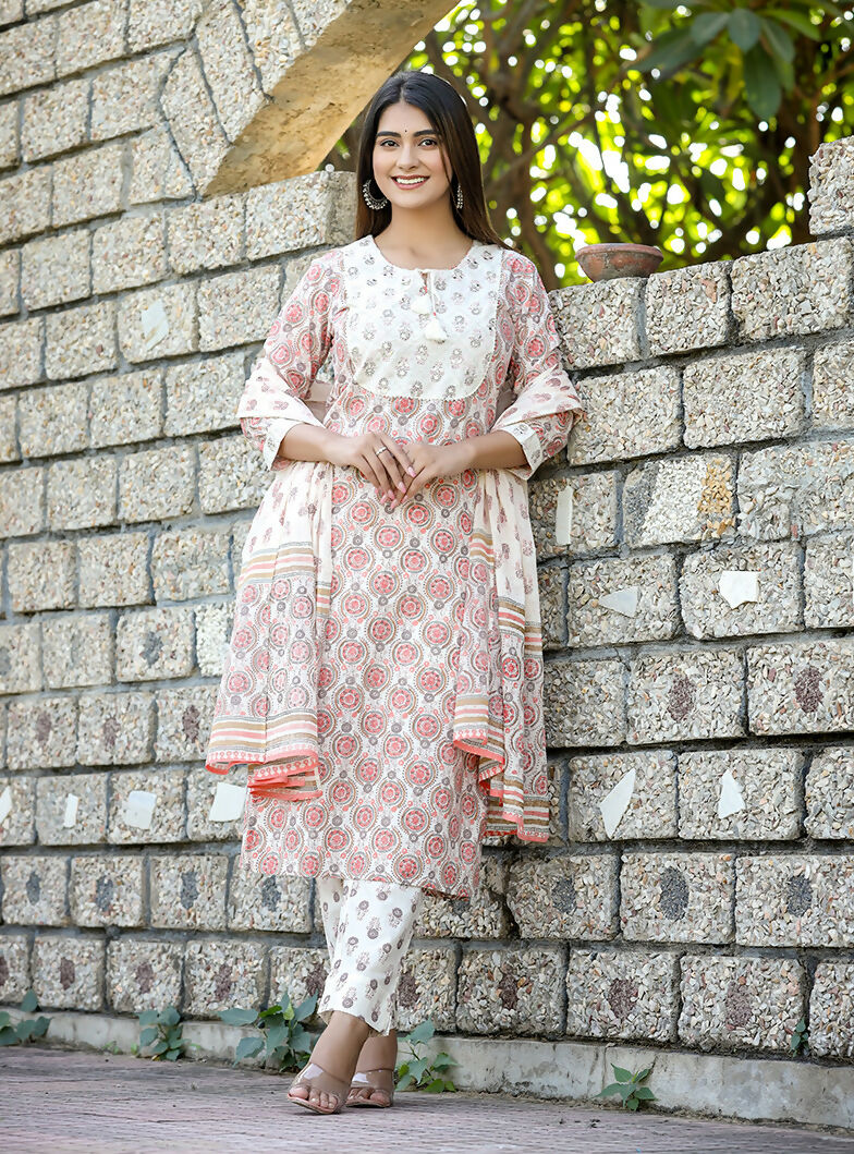 Kaajh Women's White Cotton Mirror Work Kurta Pant Set With Dupatta