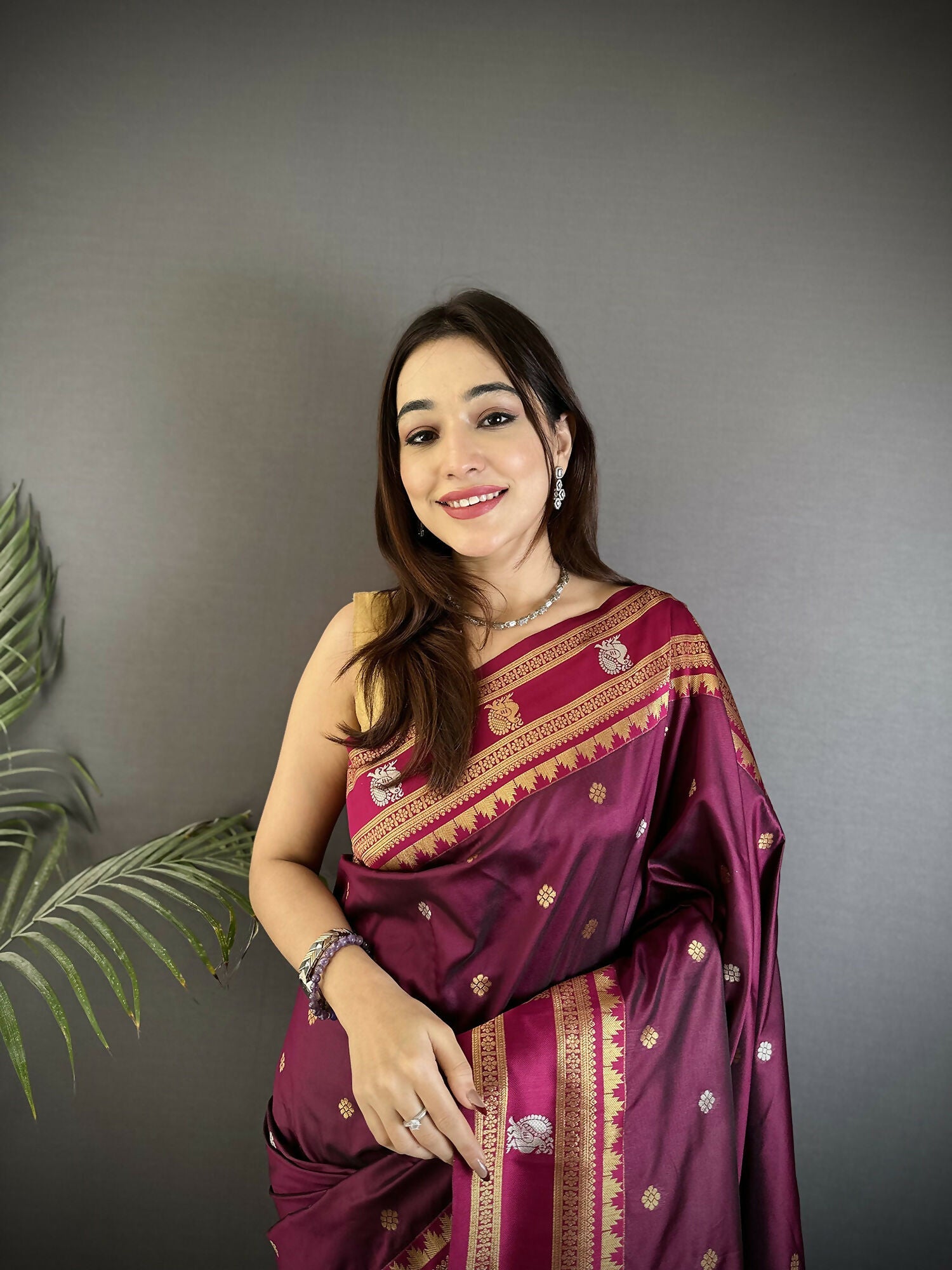 Joban Fashion Maroon Banarasi Soft Silk Woven Saree