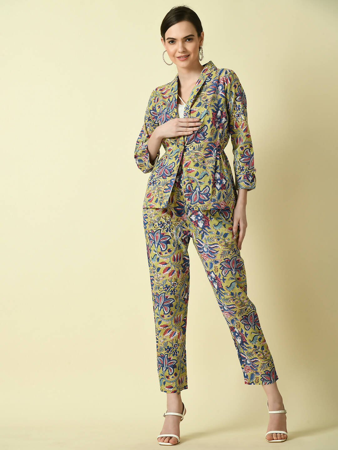 Myshka Women's Multi Shawl Neck Coat With Trousers