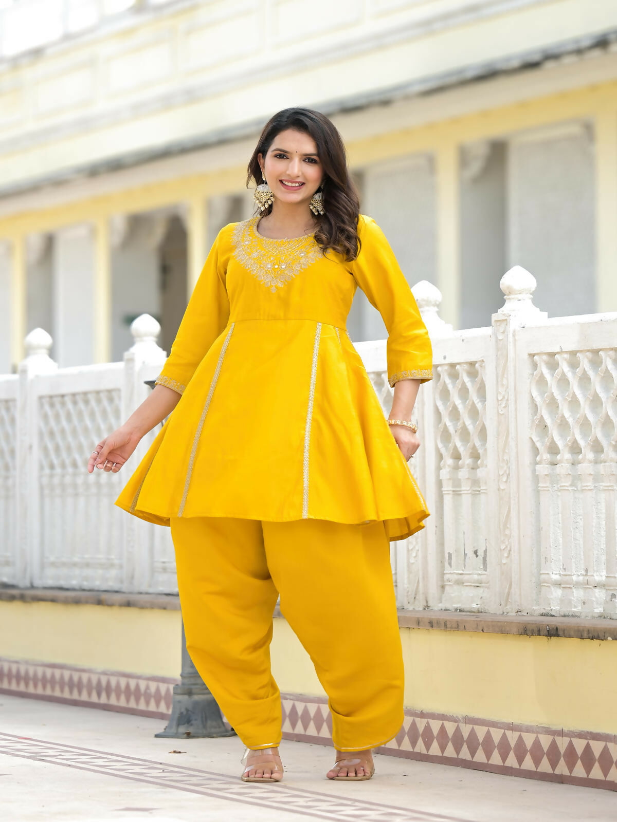 Juniper Women's Mustard Solid Viscose Kurta & Pant Set With Zari & Mirror Work