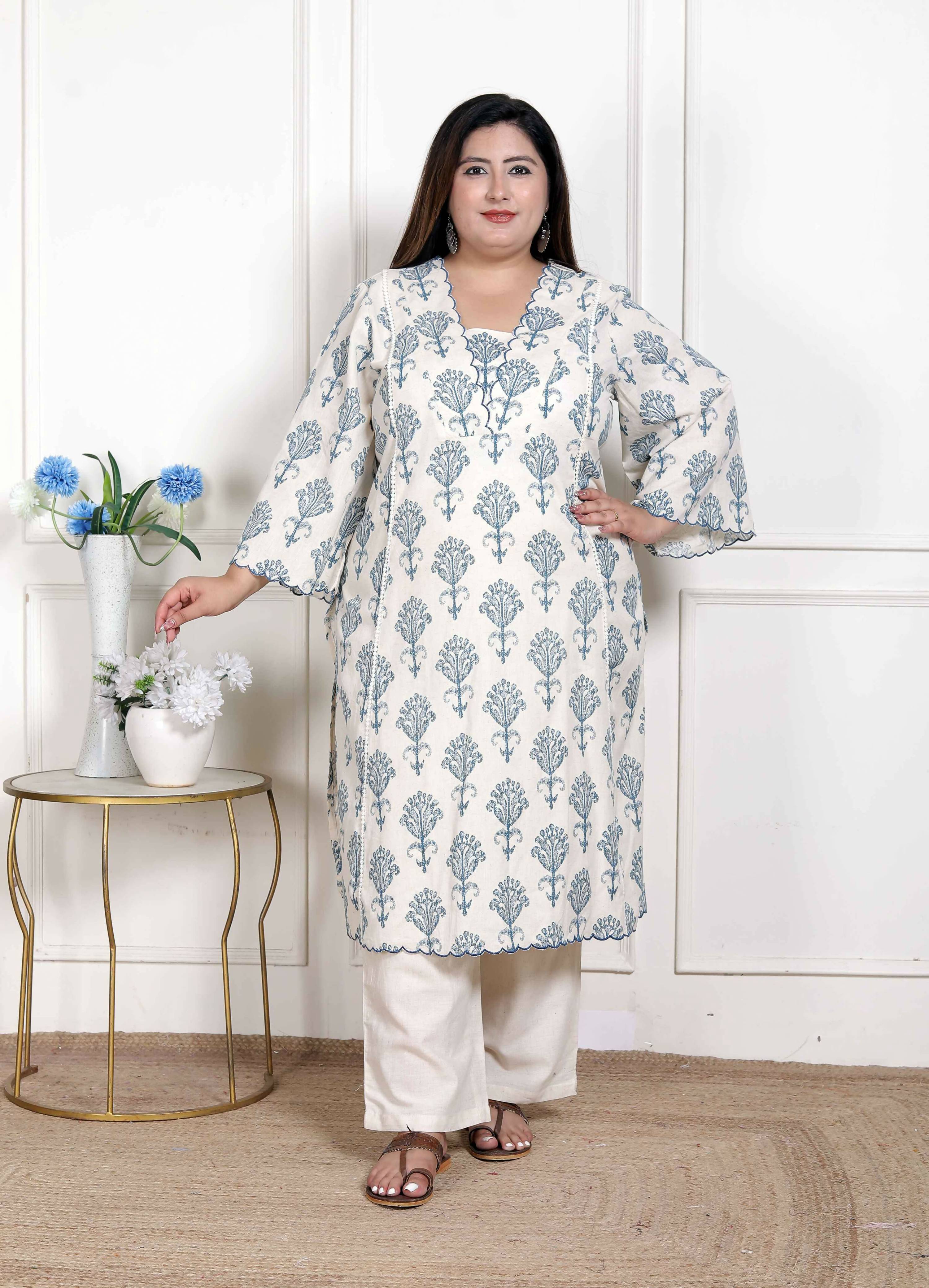 Miravan Women's Plus Size Off White Floral Printed Cotton Flex Kurta with Pant