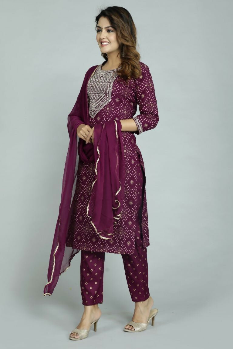 Alvano Women's Attractive And Stylish Rayon A Line Kurta With Pant And Dupatta