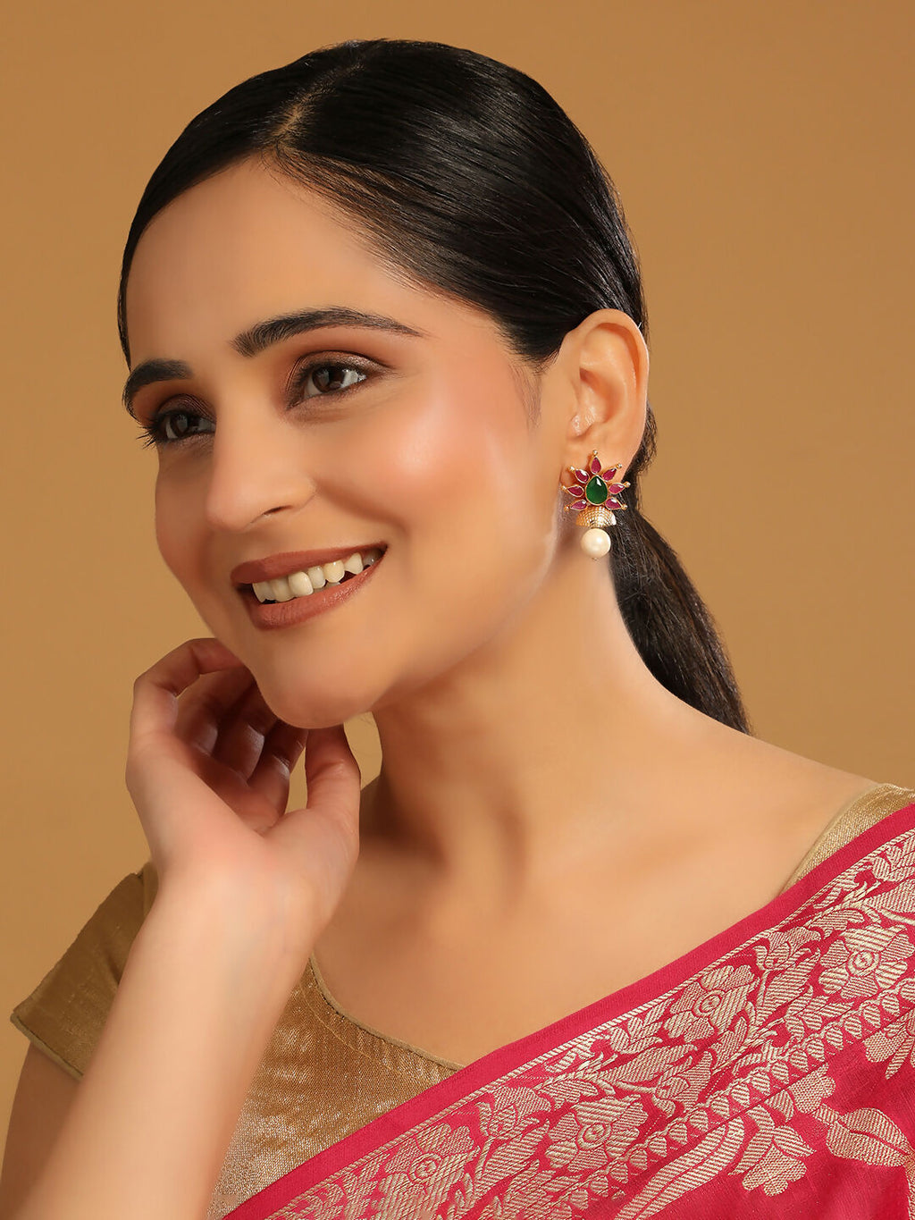 Nuyug 22K Gold-Plated Pearl Drop Floral Shaped Stud Earrings