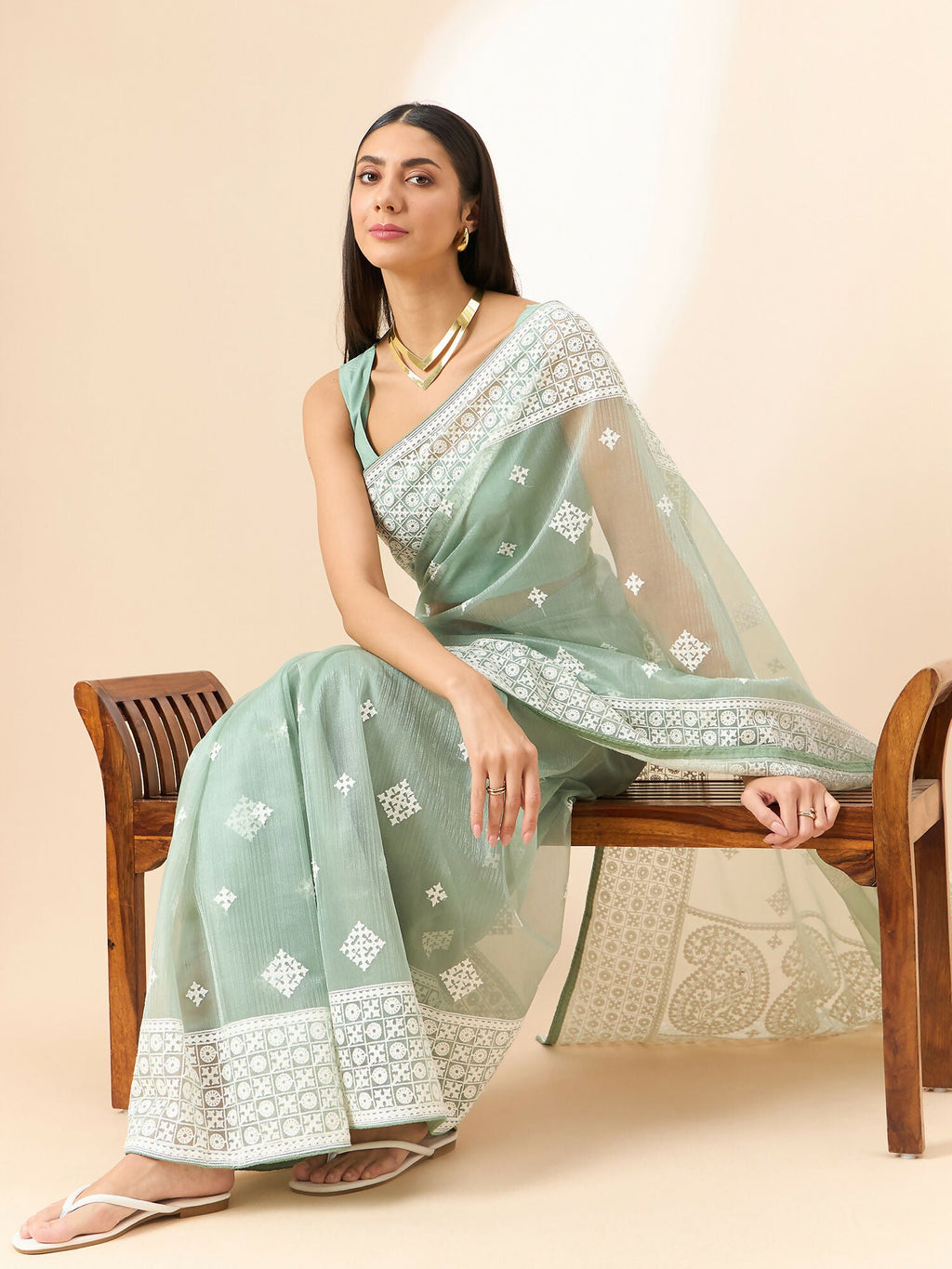 Green Organza Geometric Embroidered Saree with Unstitched Blouse Piece - Roozal