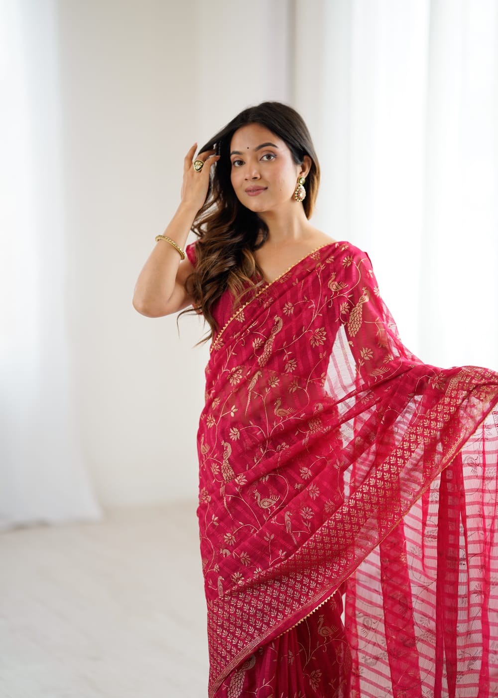 Lorenvalley Fashion Red Solo Georgette Superb Finishing Foils Print & Fancy Zalar Lace in Border Saree with Blouse