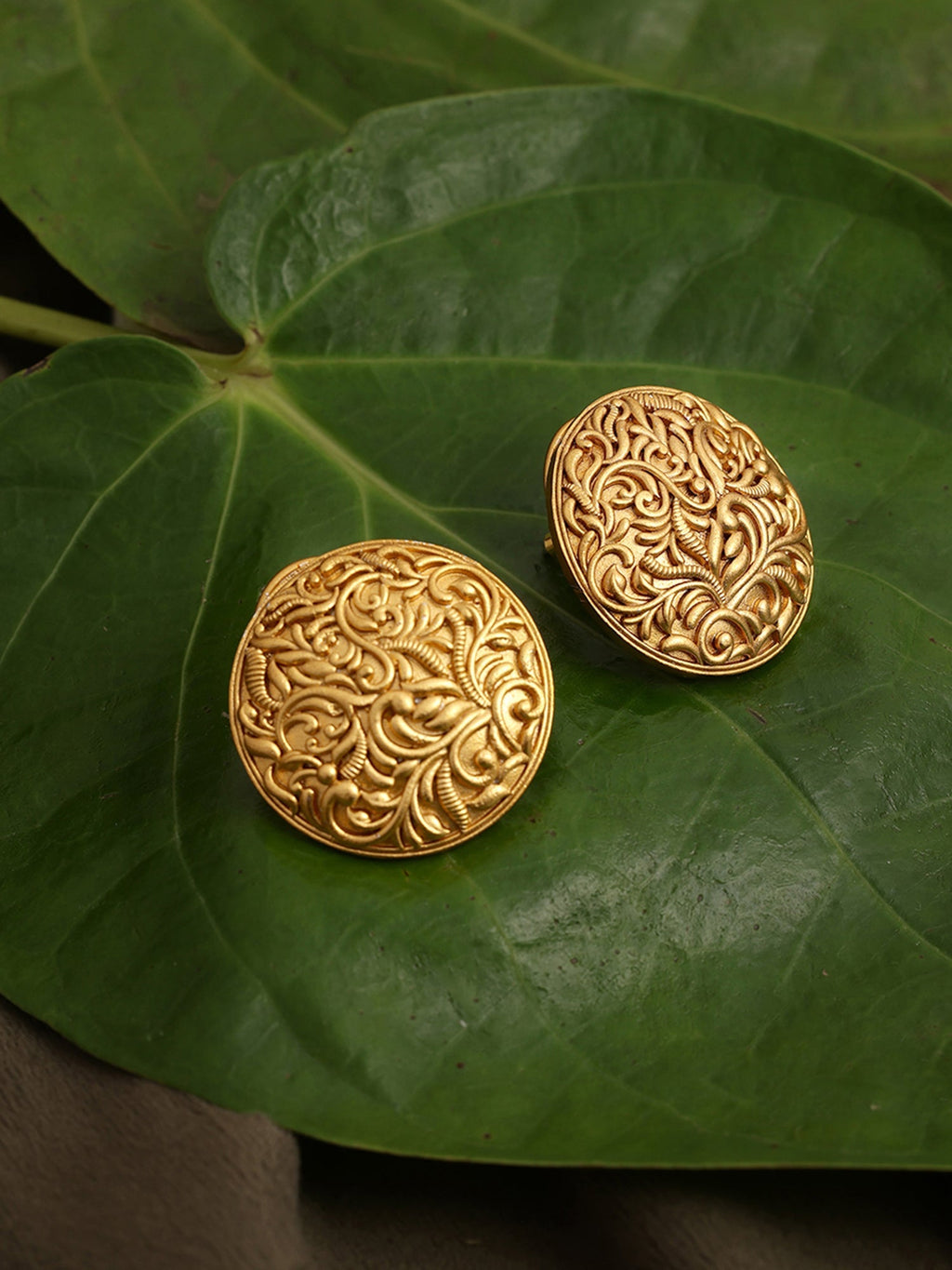Round Golden Studs - Ruby Raang