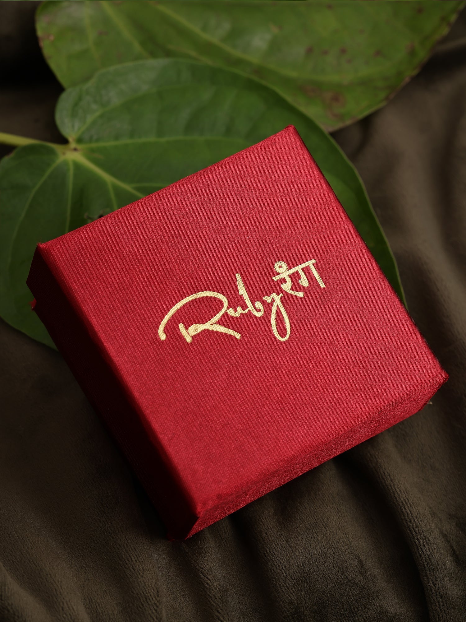 Round Golden Studs - Ruby Raang