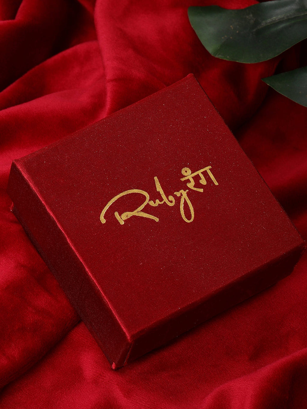 Pearl Loops - Ruby Raang