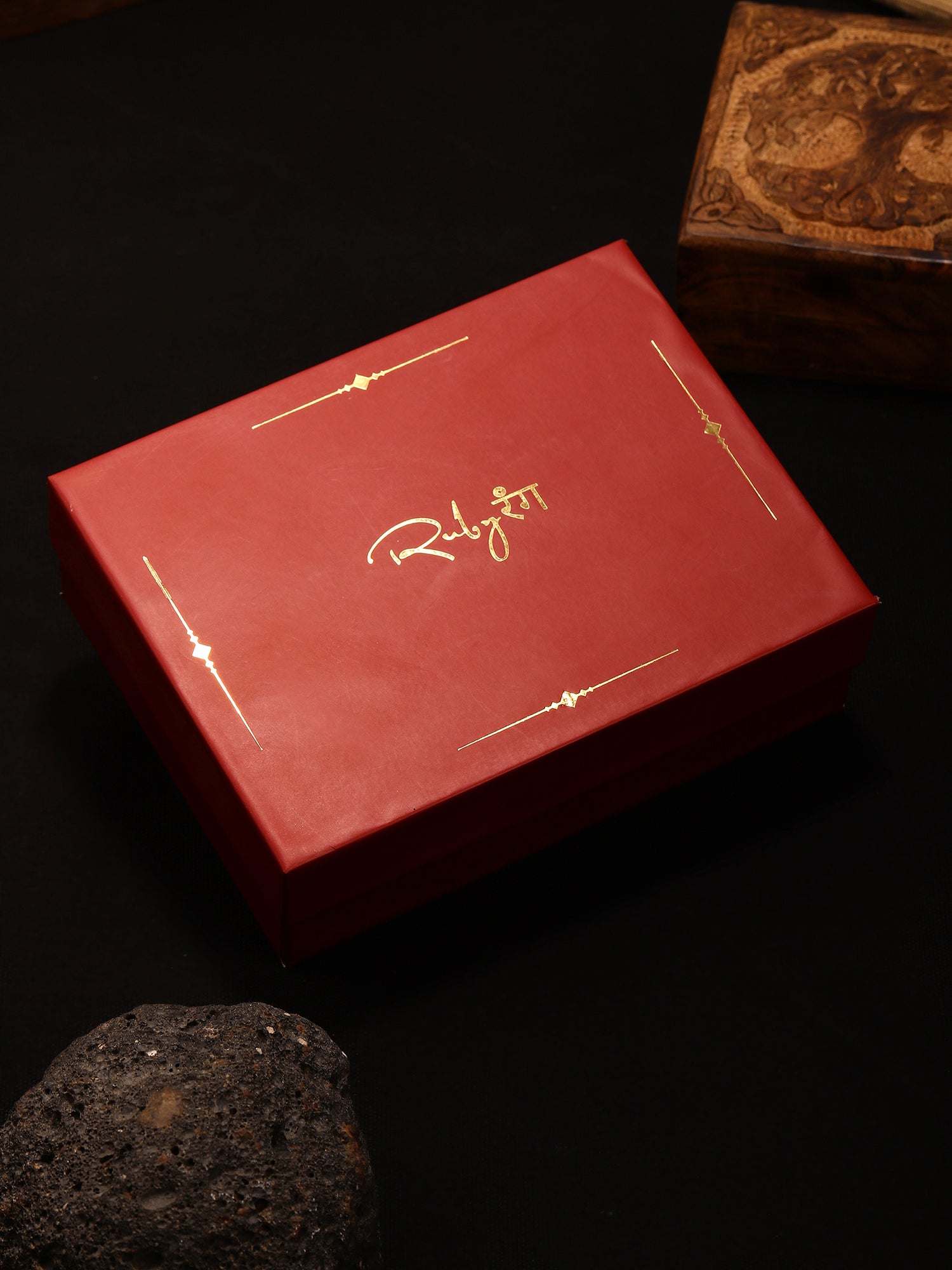 Kundan Hasli with Matching Studs - Ruby Raang