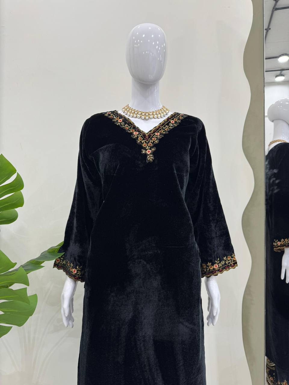 Prazu Fashion Black Viscose Velvet Thread Sequence Salwar Suit