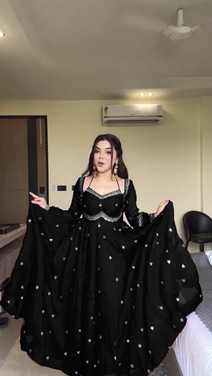 Prazu Fashion Black Georgette Thread Sequence Anarkali Suit