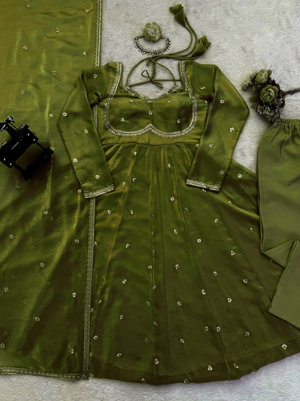 Prazu Fashion Mehendi Fendy Silk Thread Sequence Anarkali Suit