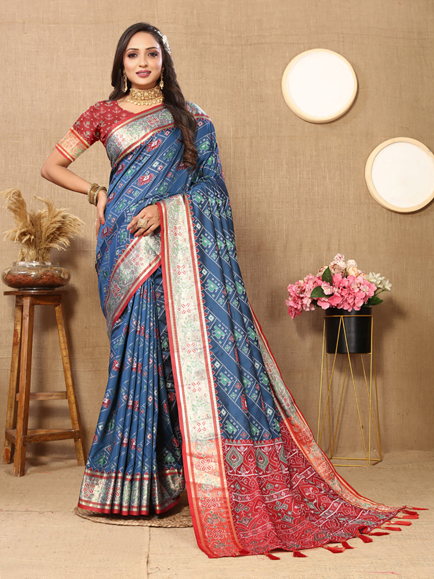 Lorenvalley Fashion Rama Patola Silk Woven Design with Zari Meenakari Weaving motifs Pallu Saree