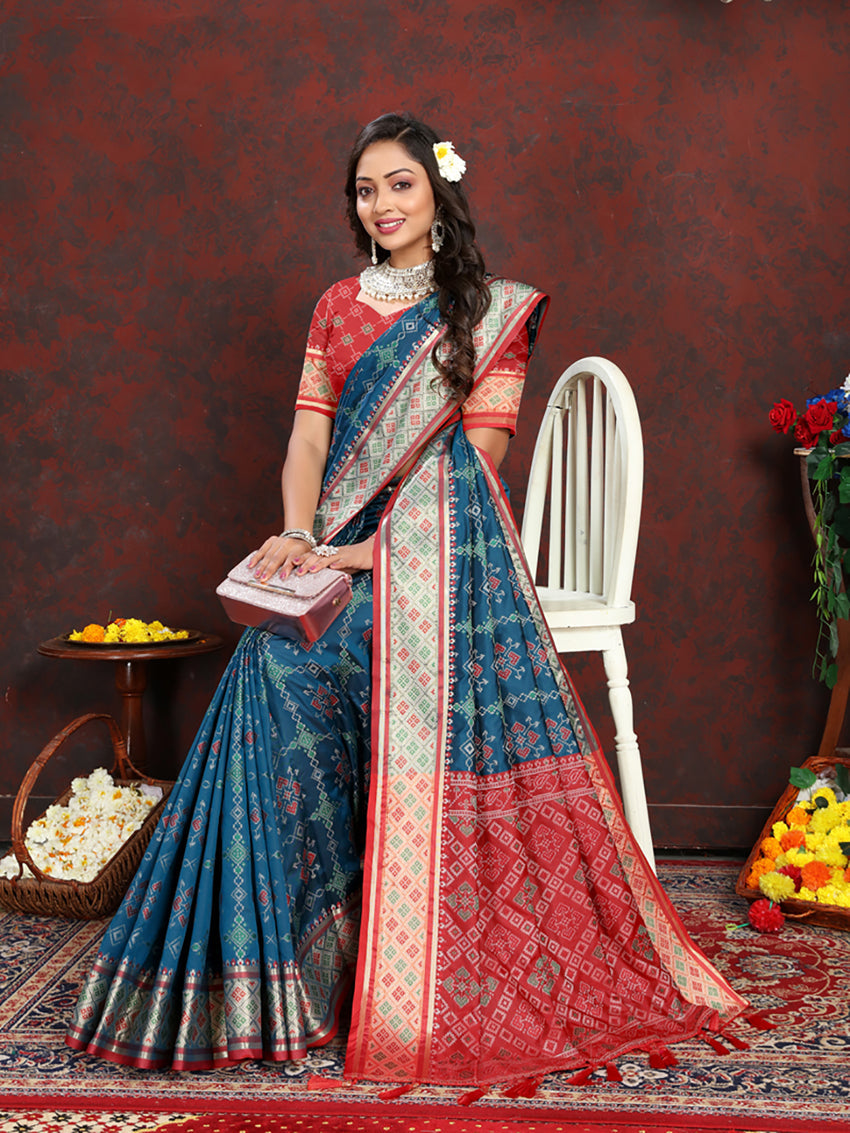 Lorenvalley Fashion Rama Patola Silk Woven Design with Zari Meenakari Weaving motifs Pallu Saree