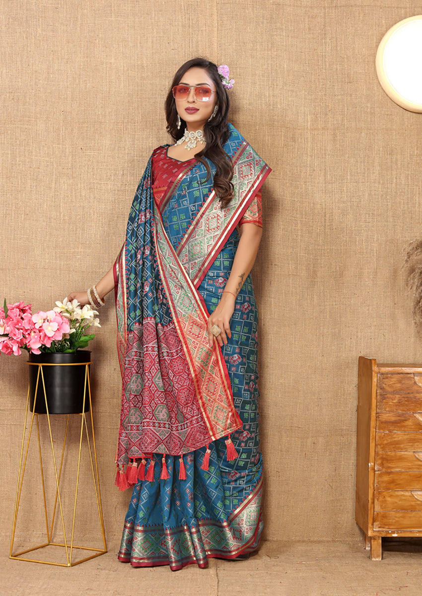 Lorenvalley Fashion Rama Patola Silk Woven Design with Zari Meenakari Weaving motifs Pallu Saree