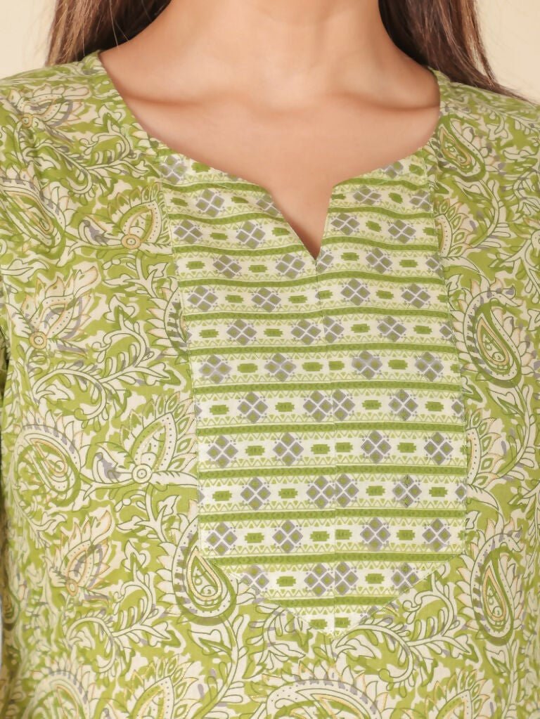 Aramya Straight Soft Cotton Floral Print Women's Kurta - Green