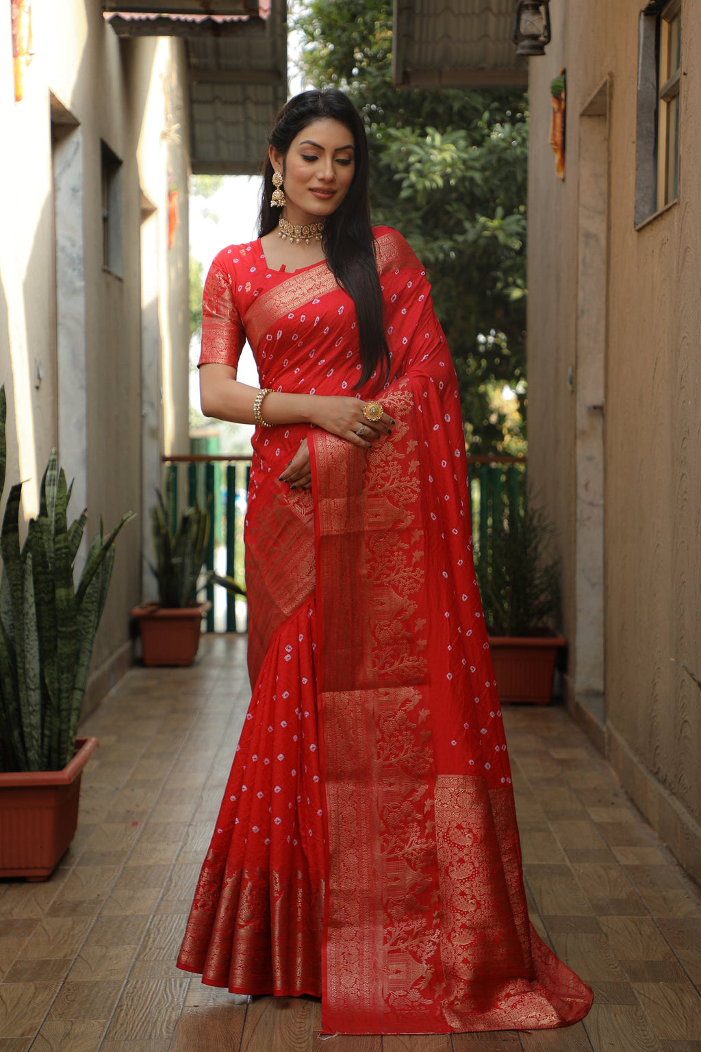 Lorenvalley Premium Pure Handmade Bandhej Kanjivaram silk saree with Zari Weaving Rich Pallu saree - Red