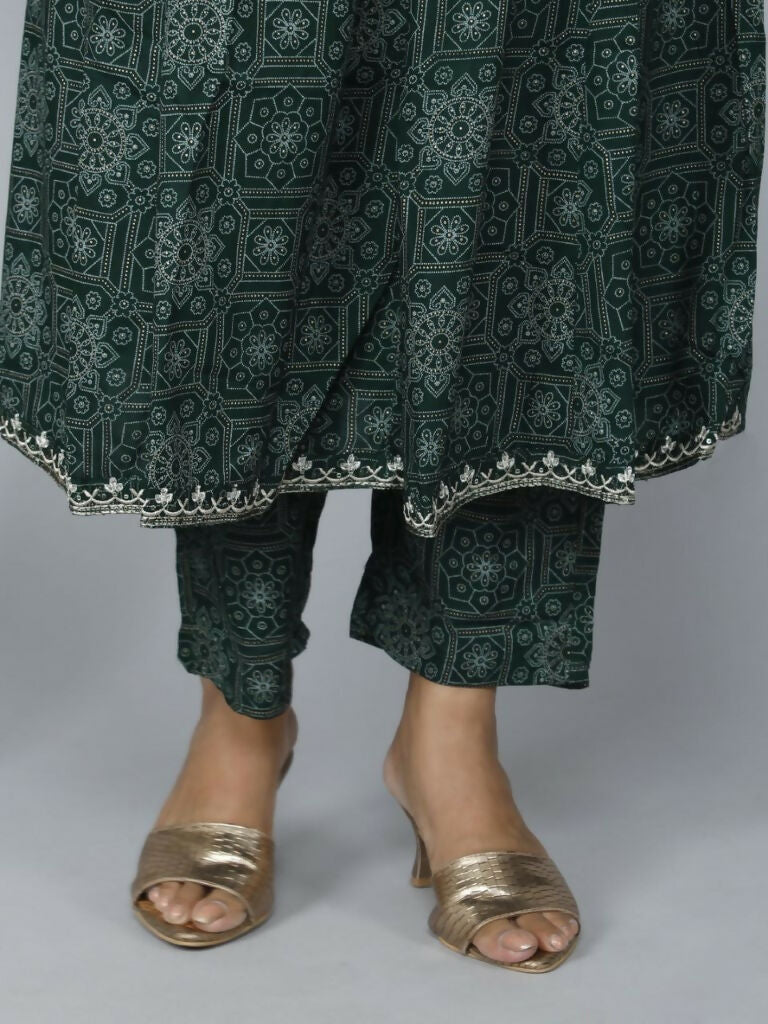 Alvano Women's Attractive And Stylish Rayon Anarkali Kurta With Pant And Dupatta