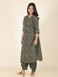 Aramya Green Soft Cotton Floral Print Straight Kurta Set for Women
