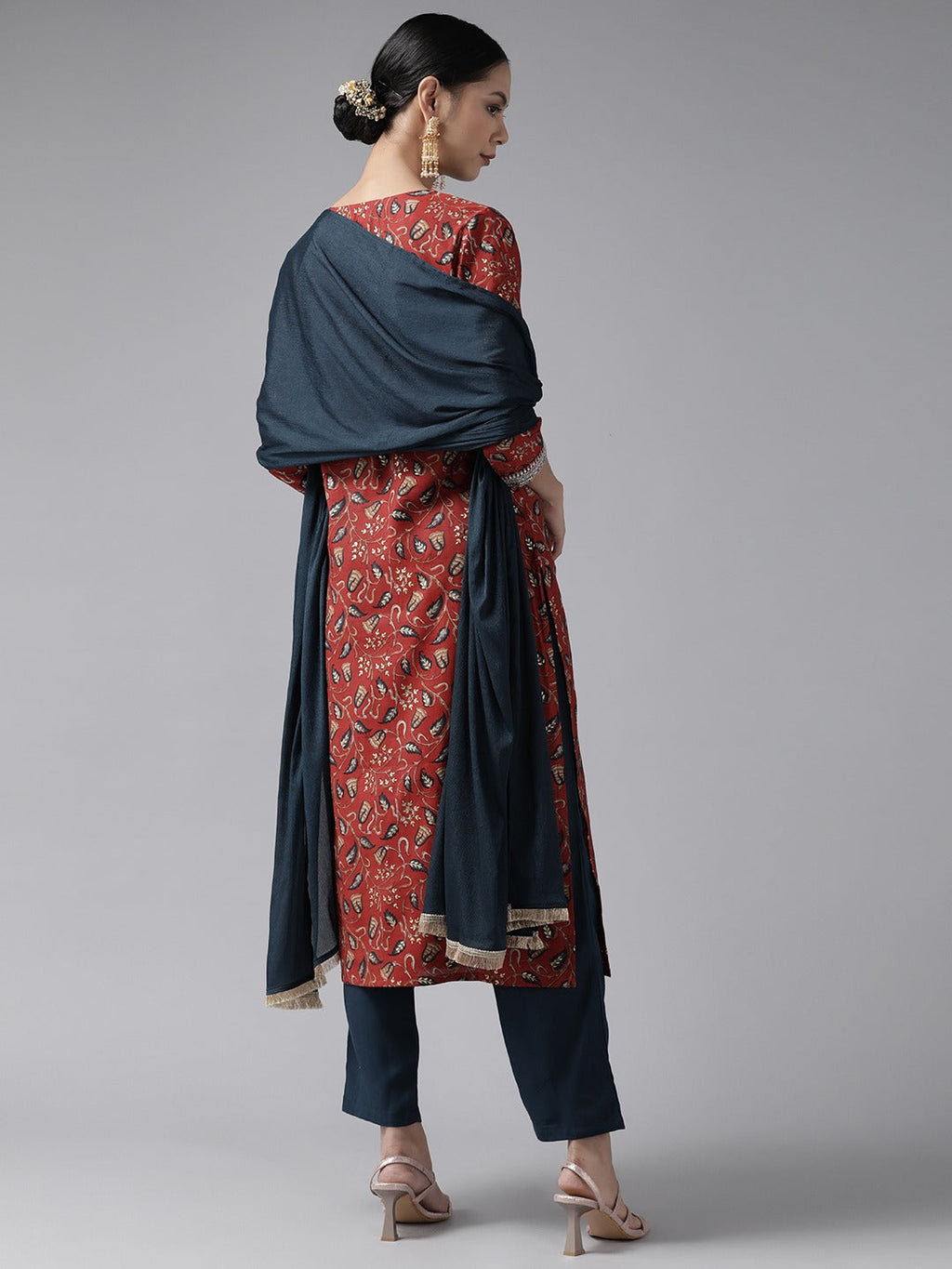 Yufta Rust Thread Work Dupatta Set