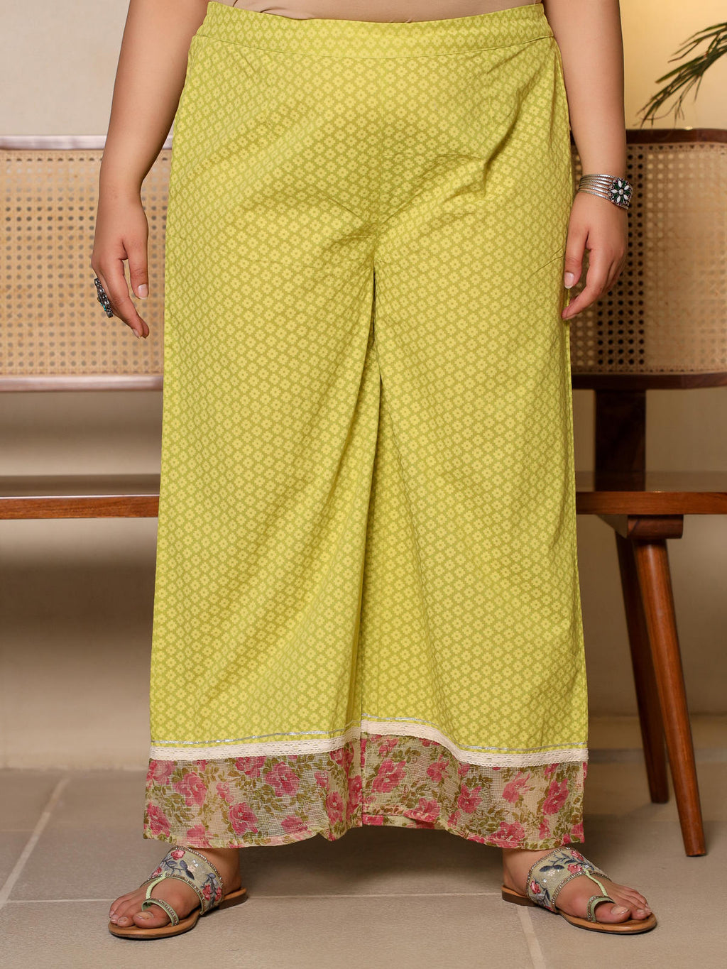 Juniper Women's The Madhubala Lime Green Floral Printed Plus Size Kurta Set