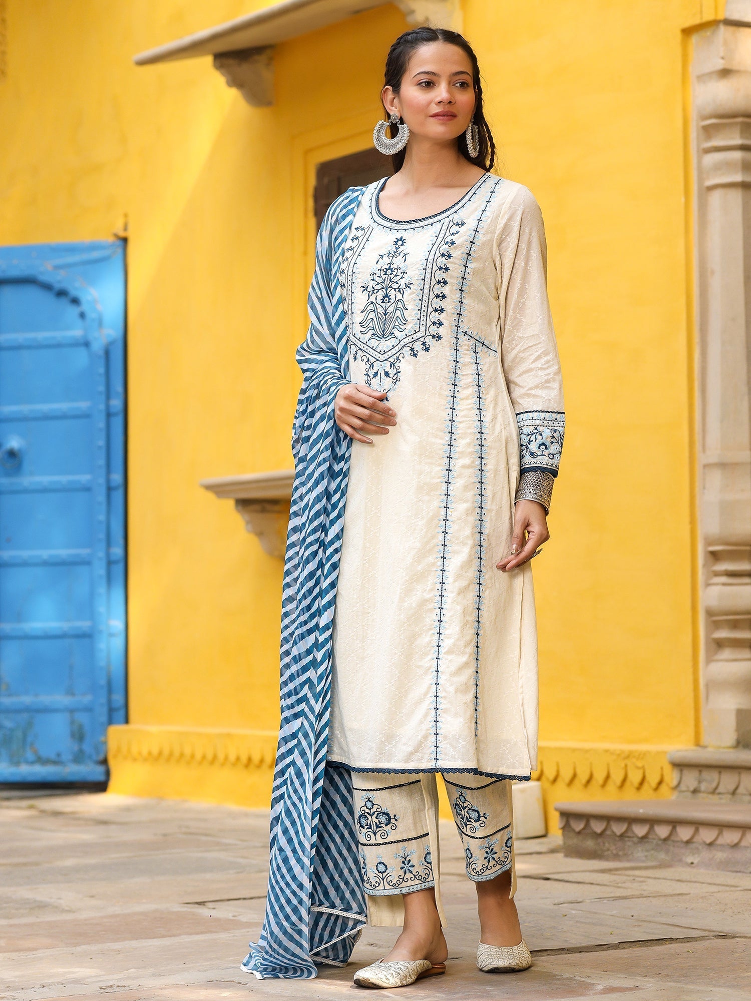 Juniper Women's White Pure Cotton Embroidered Kurta Set
