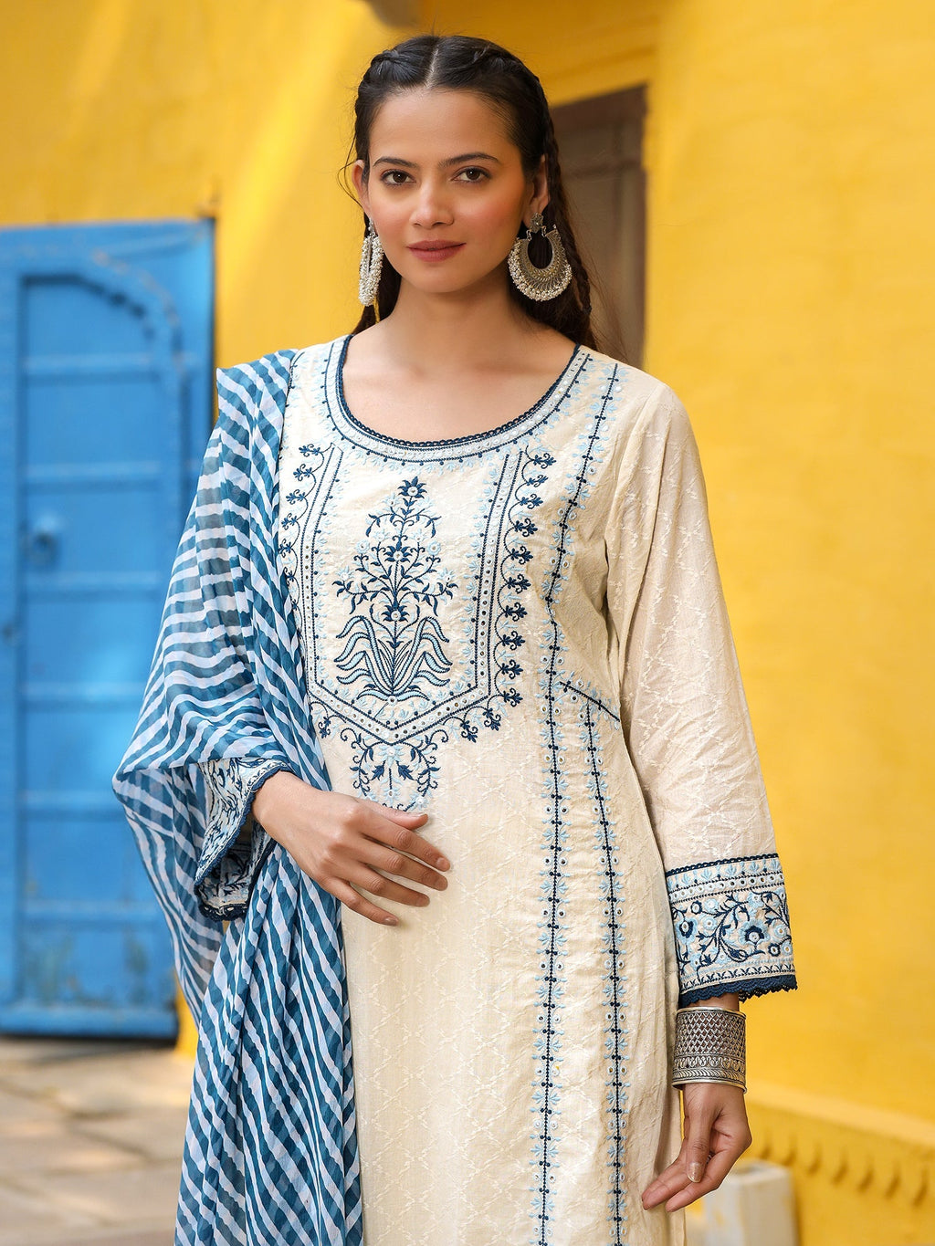 Juniper Women's White Pure Cotton Embroidered Kurta Set