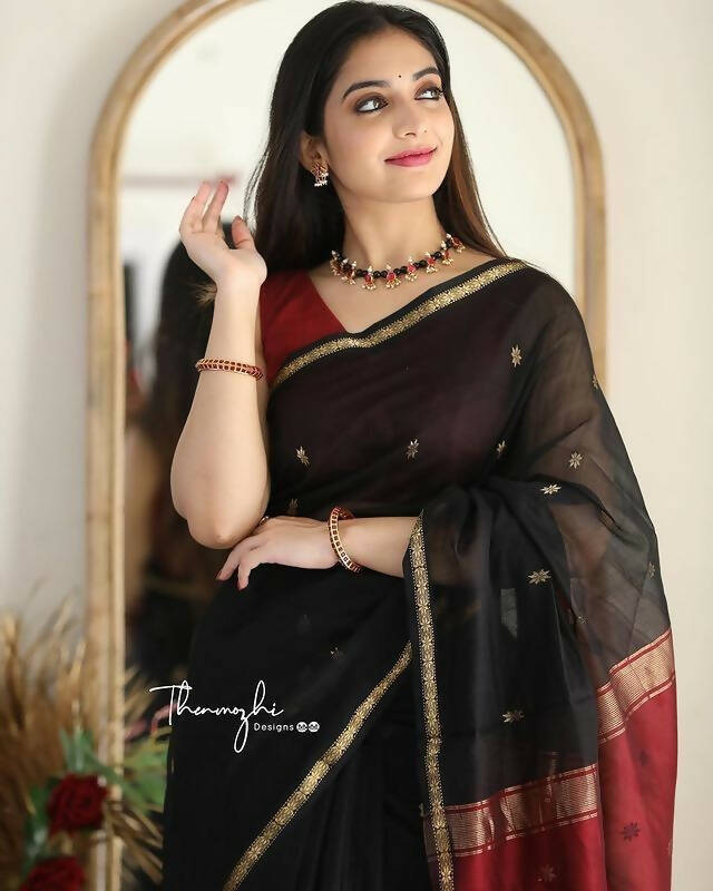 DEIANA'S Beautiful Designer Golden zari Soft Cotton Saree - Navy Blue