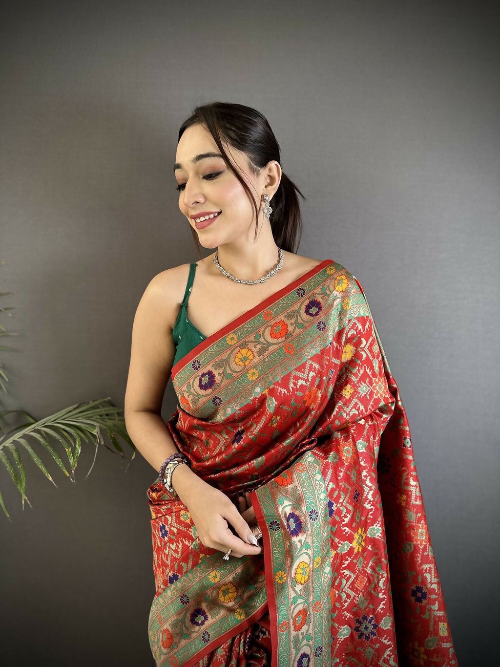 Joban Fashion Red Banarasi Soft Silk Woven Saree