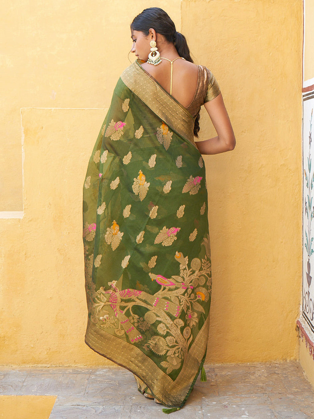 Janasya Mehendi Green Organza Woven Ethnic Kanjeevaram Saree