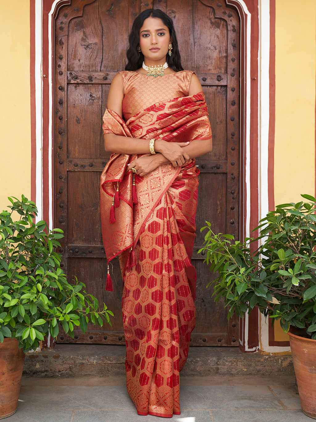 Janasya Red Organza Woven Ethnic Motifs Kanjeevaram Saree