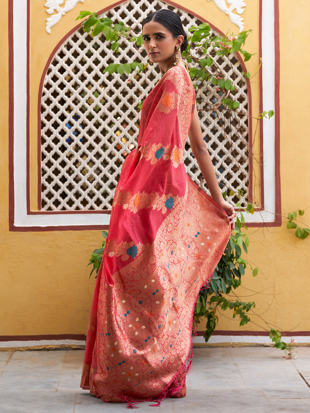 Janasya Pink Organza Woven Leheriya Kanjeevaram Saree