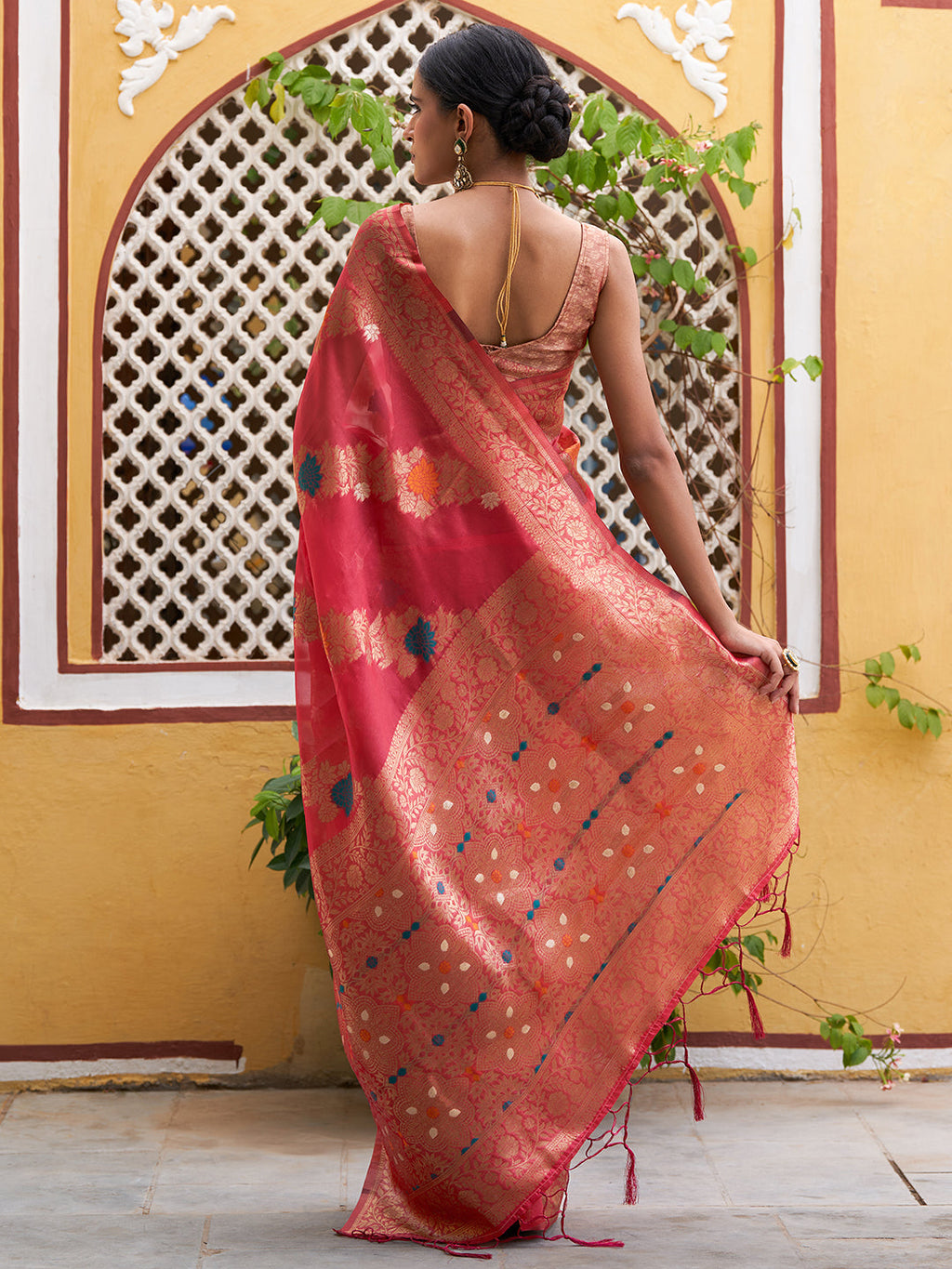 Janasya Pink Organza Woven Leheriya Kanjeevaram Saree