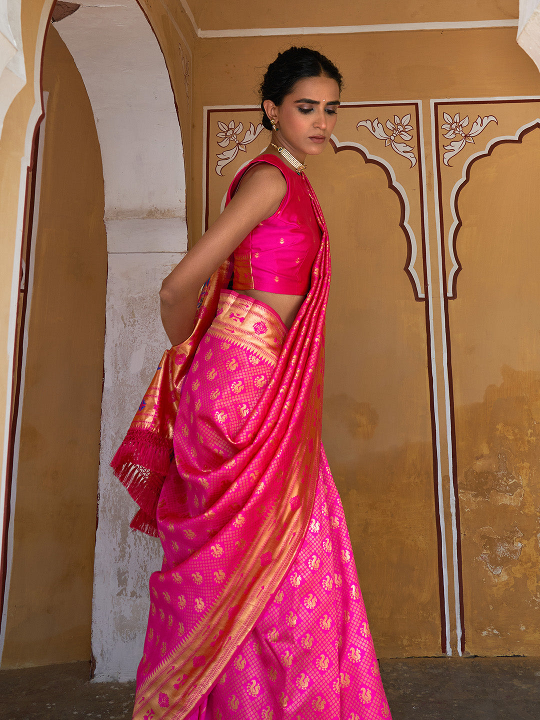 Janasya Fushia Pink Paithani Silk Woven Ethnic Motifs Paithani Silk Saree