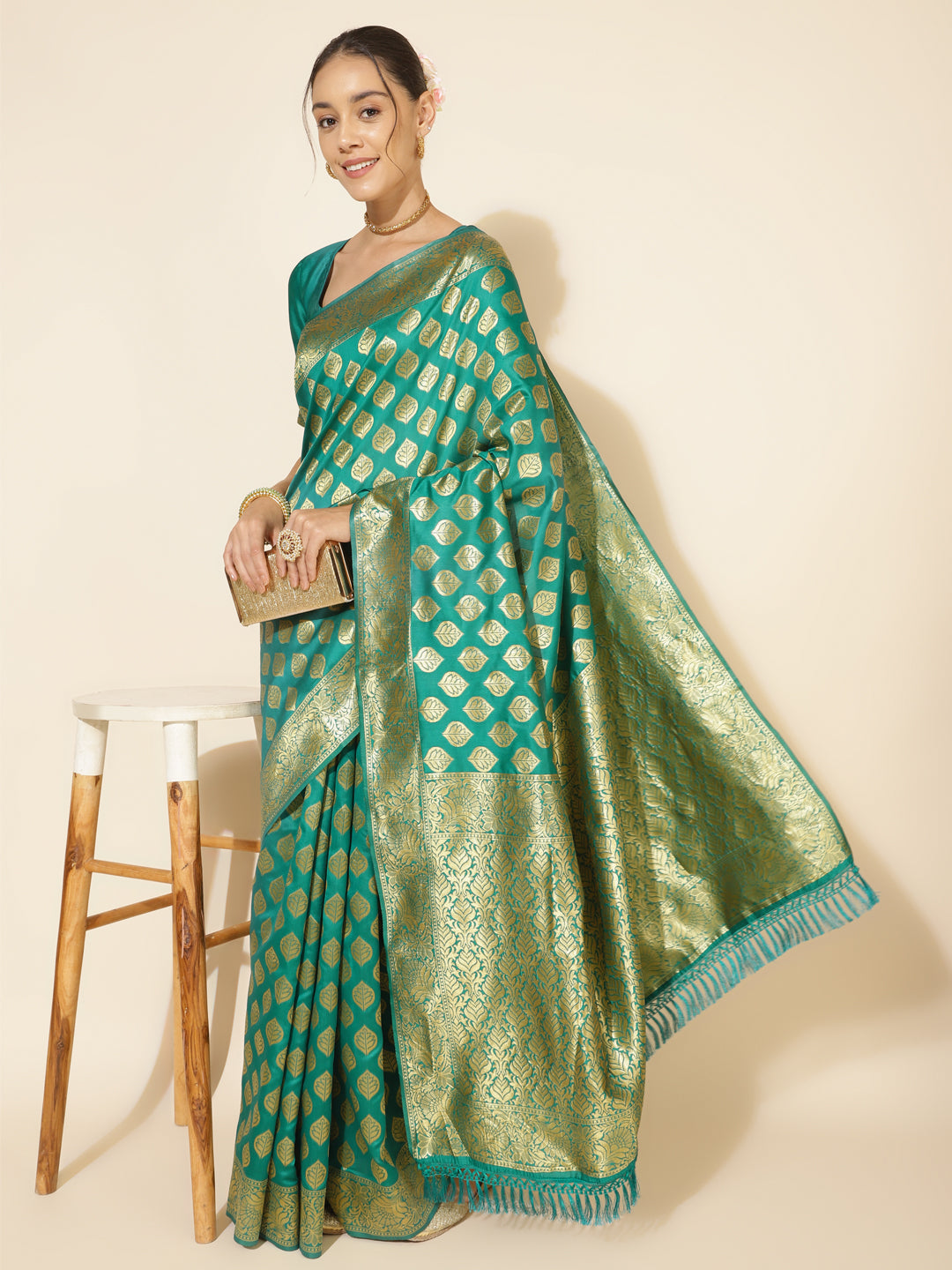 Janasya Rama Green Banarasi Silk Ethnic Motifs Woven Design Saree