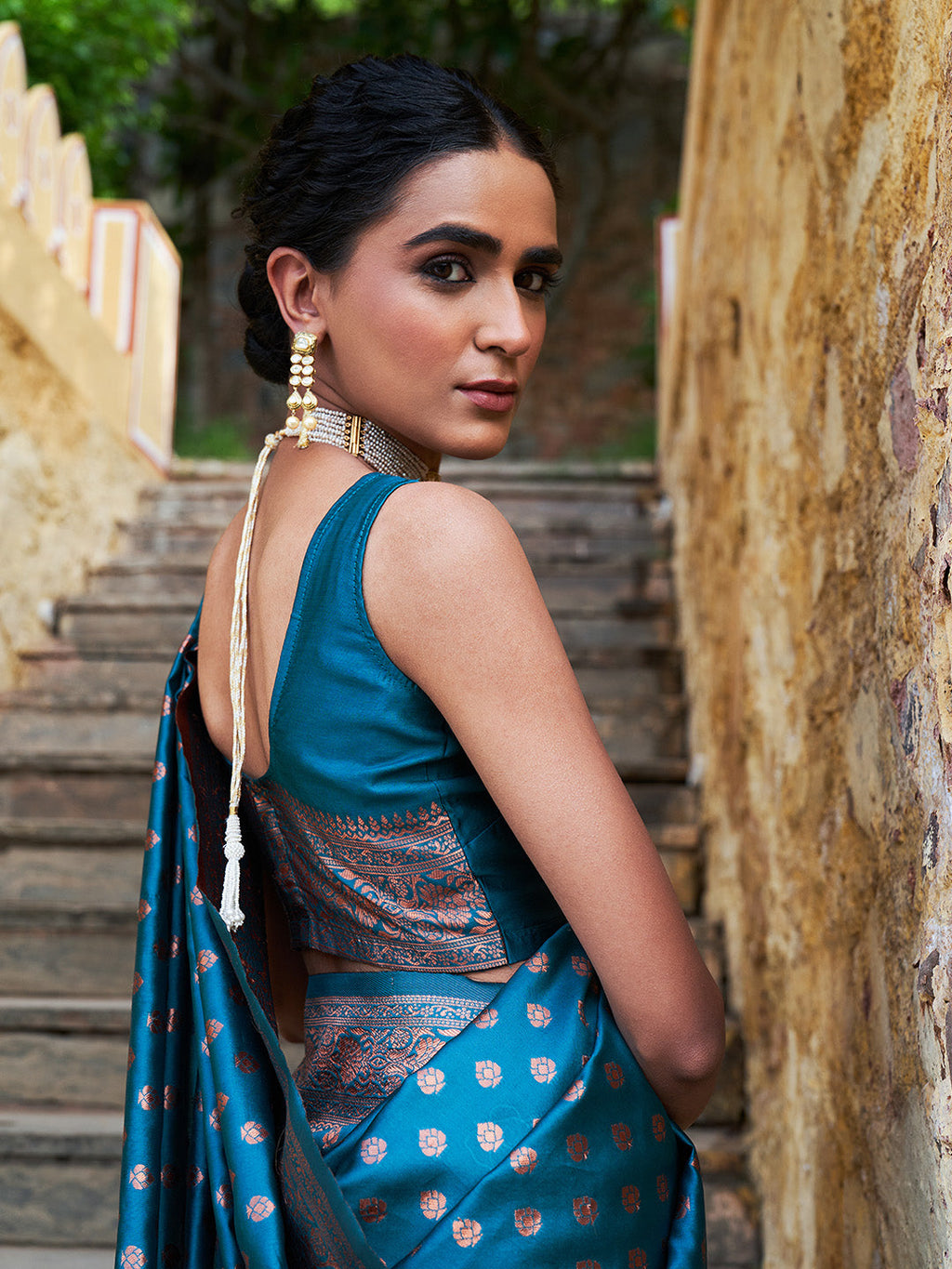 Janasya Green Banarasi Silk Ethnic Motifs Woven Design Saree