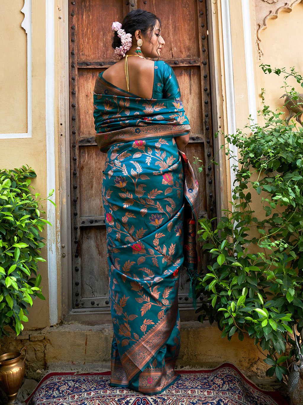 Janasya Teal Green Banarasi Silk Woven Dual Tone Floral Design Banarasi Silk Saree
