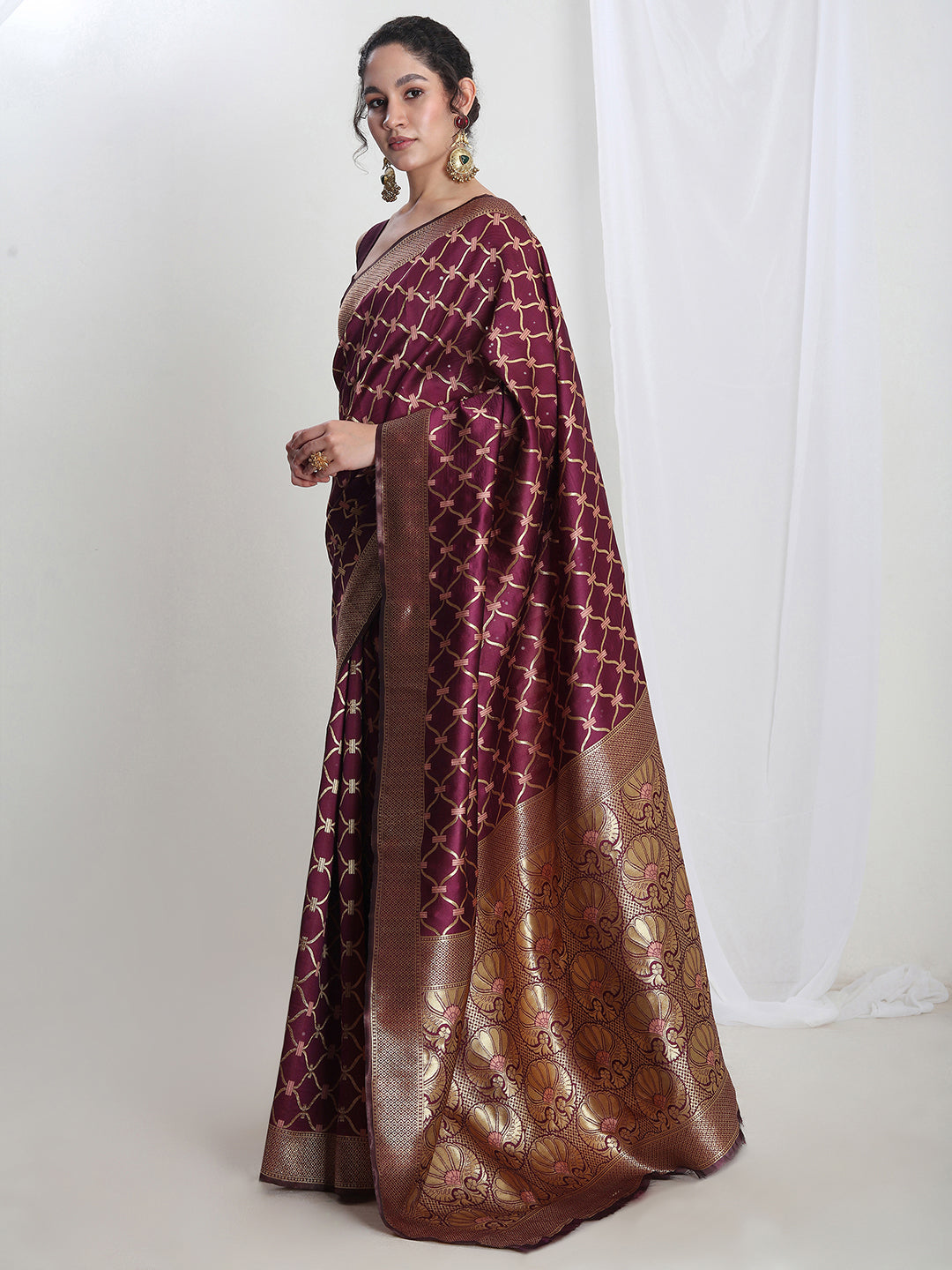 Janasya Purple Silk Blend Ethnic Printed Jacquard Saree
