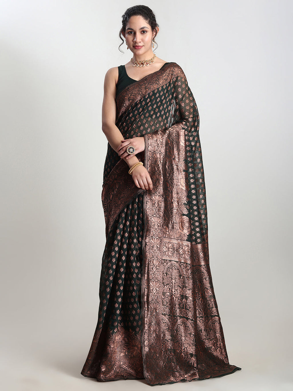Janasya Dark Green Silk Blend Floral Jacquard Saree