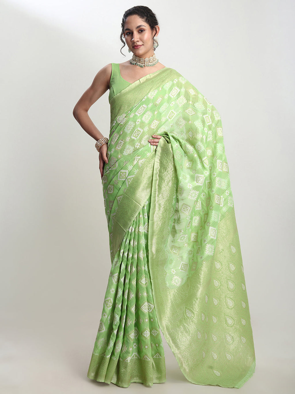 Janasya Green Silk Blend Geometric Jacquard Saree