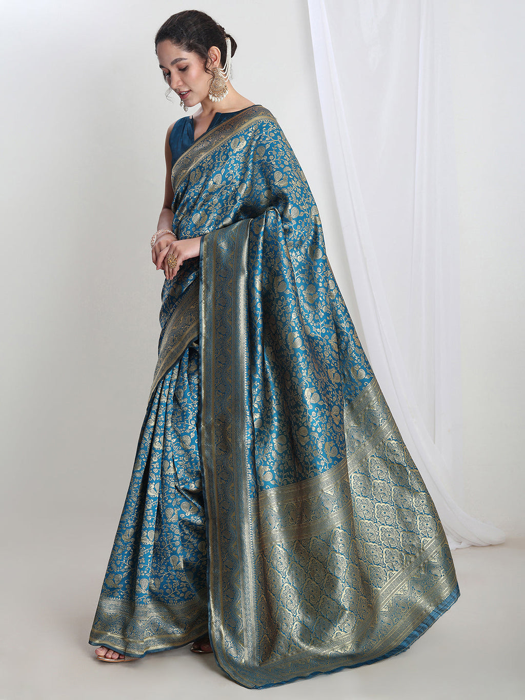 Janasya Teal Blue Silk Blend Floral Jacquard Saree