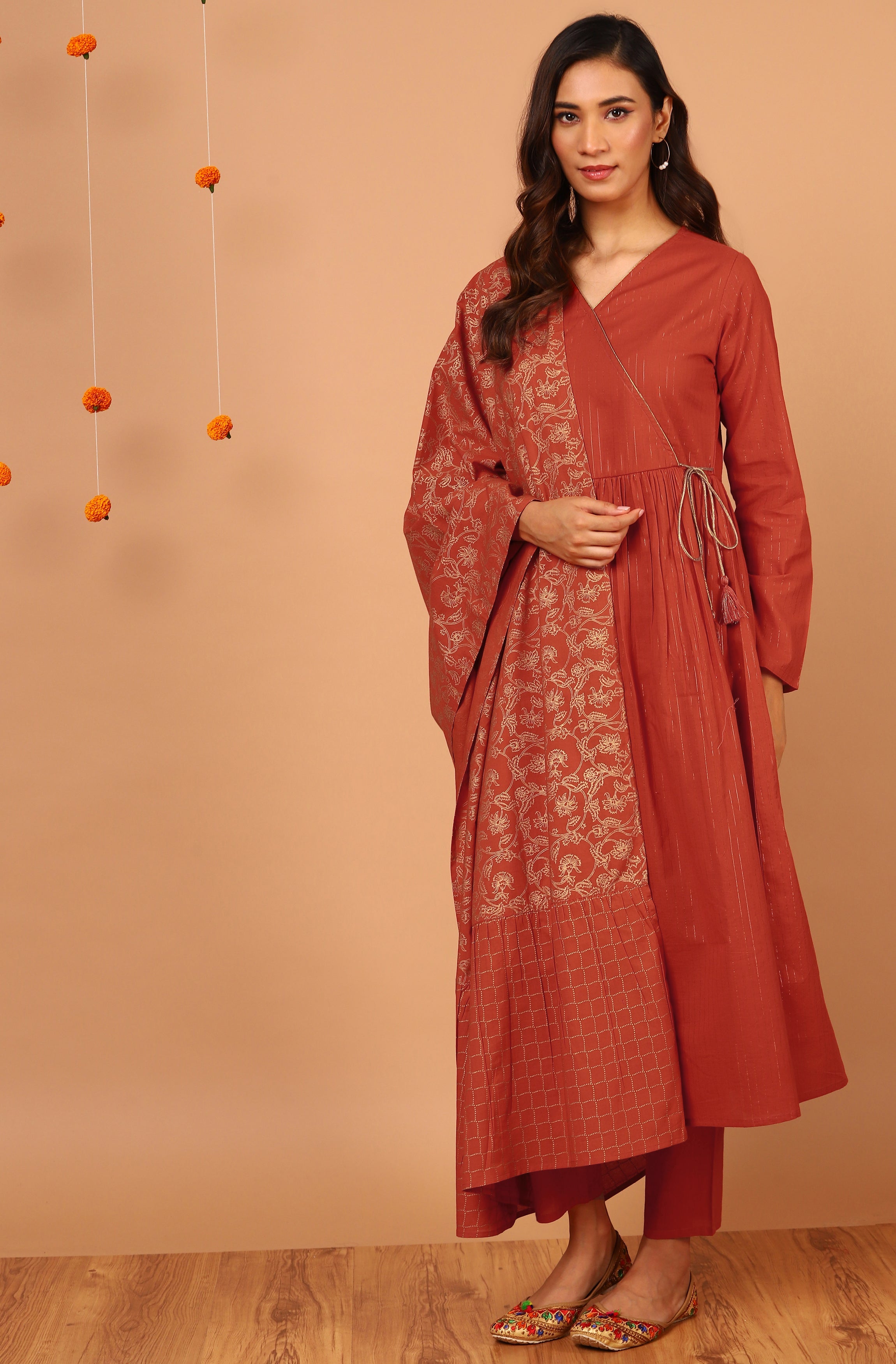 Janasya Women's Orange Cotton Striped Kurta With Pant And Dupatta