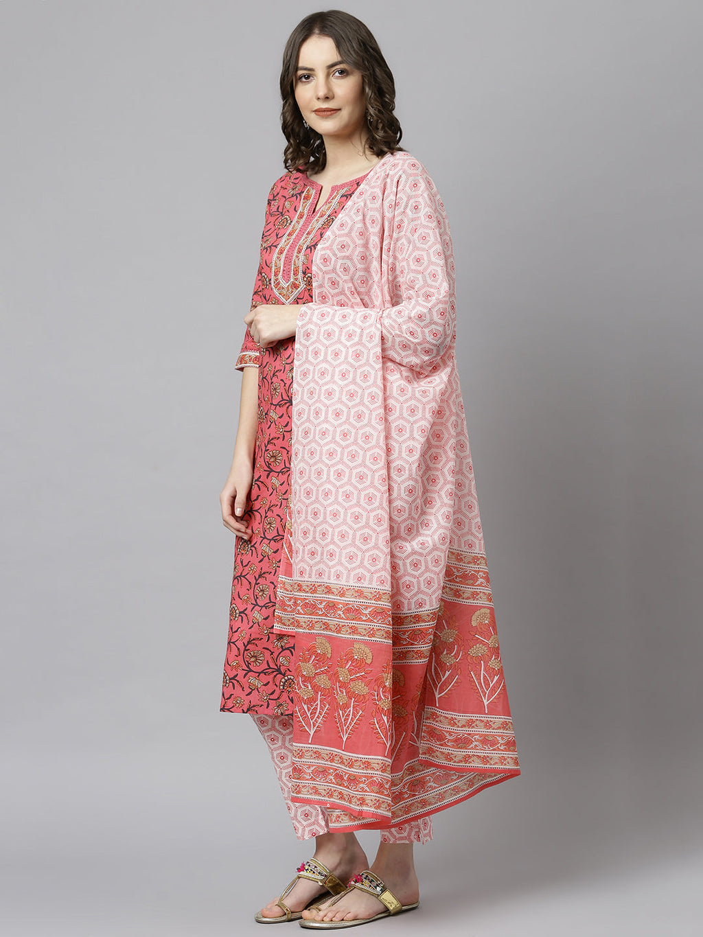 Janasya Women's Pink Cotton Floral Print Kurta With Pant And Dupatta