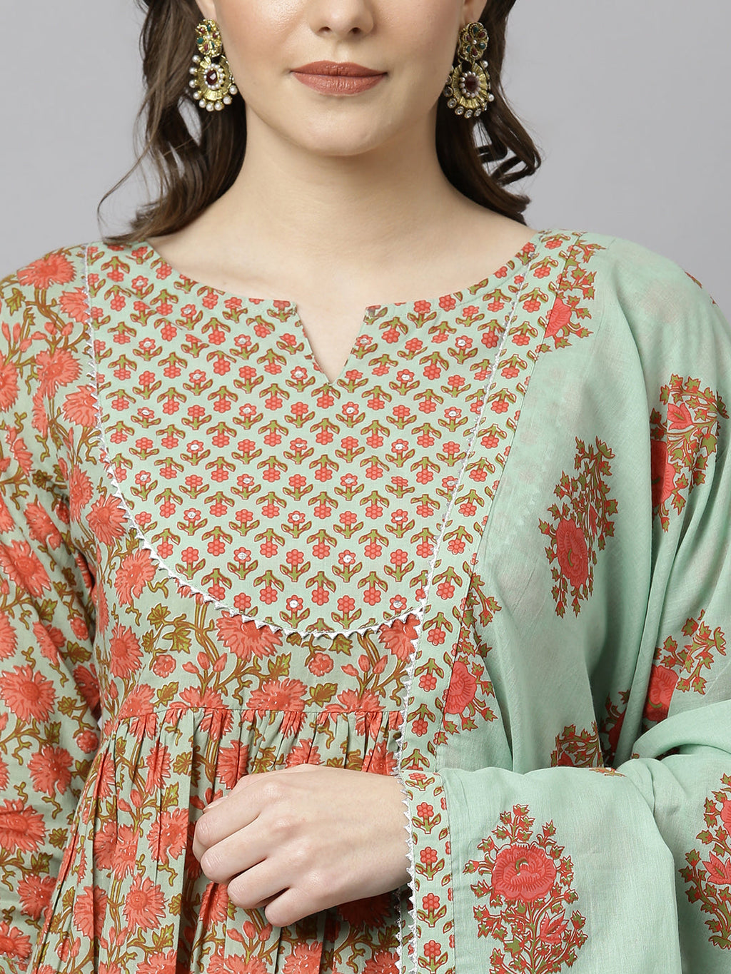 Janasya Women's Light Green Cotton Floral Print Kurta With Palazzo And Dupatta