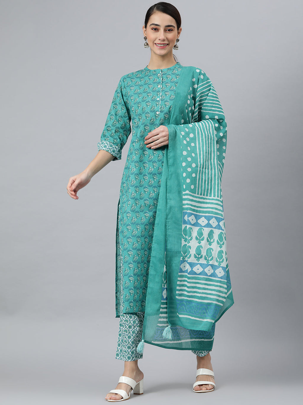 Janasya Women's Sea Green Cotton Block Print Kurta With Pant And Dupatta