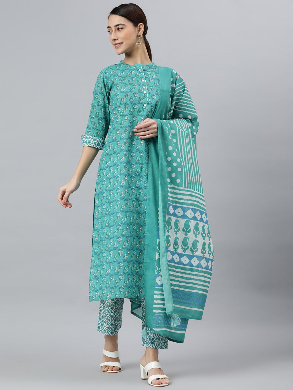 Janasya Women's Sea Green Cotton Block Print Kurta With Pant And Dupatta