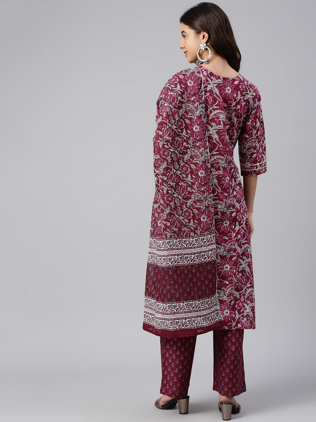 Janasya Women's Wine Cotton Floral Print Kurta With Palazzo And Dupatta