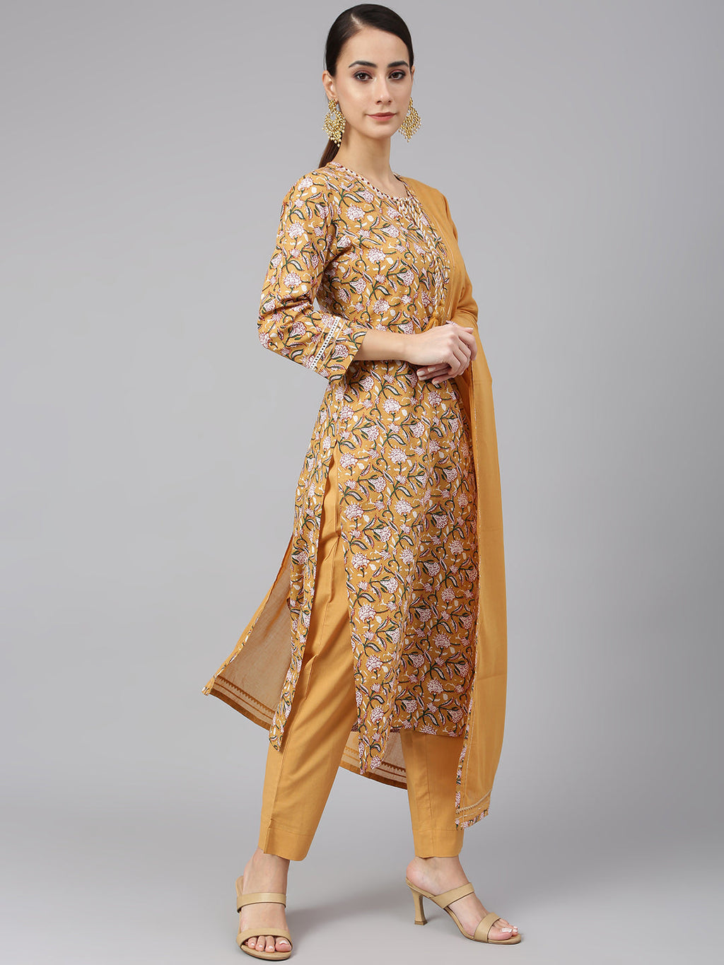 Janasya Women's Light Brown Cotton Floral Print Kurta With Pant And Dupatta